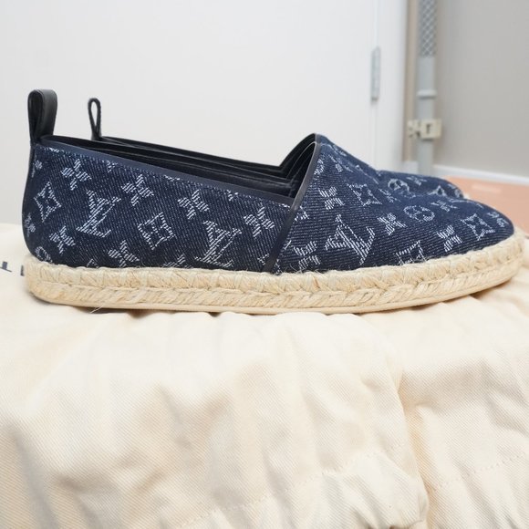 Louis Vuitton - Waterfall Flat Espadrilles - Blue Monogram Denim - Size 35 - Picture 2 of 11
